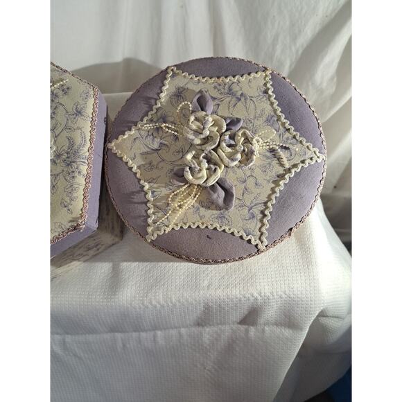 VTG Quilted Gift Box Set Sewing Trinket Box Quilted Floral Cream and Purple - Picture 3 of 12